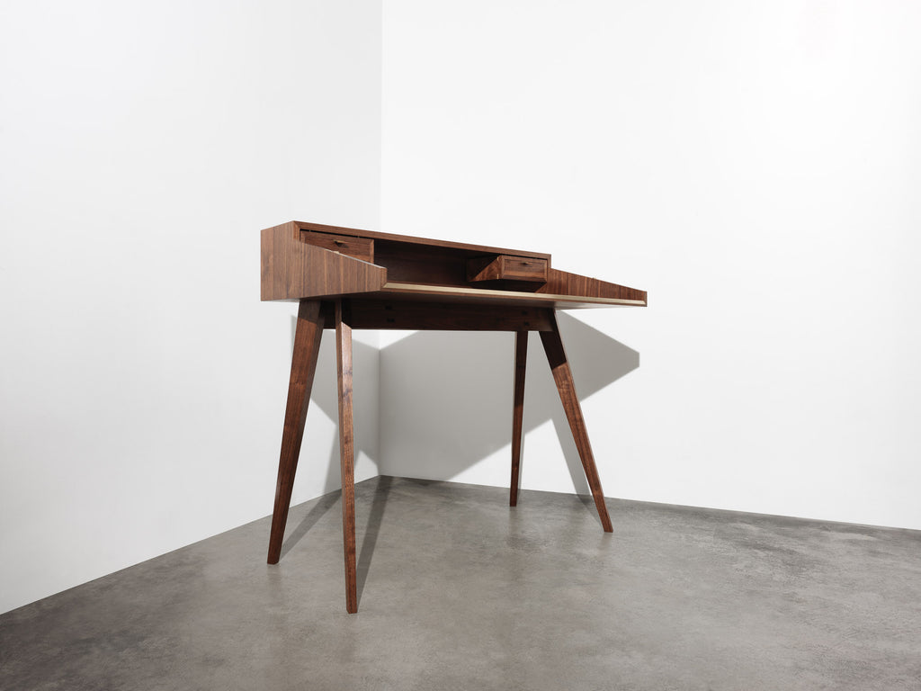 Furniture - Project 0002: Hinged Laptop Desk